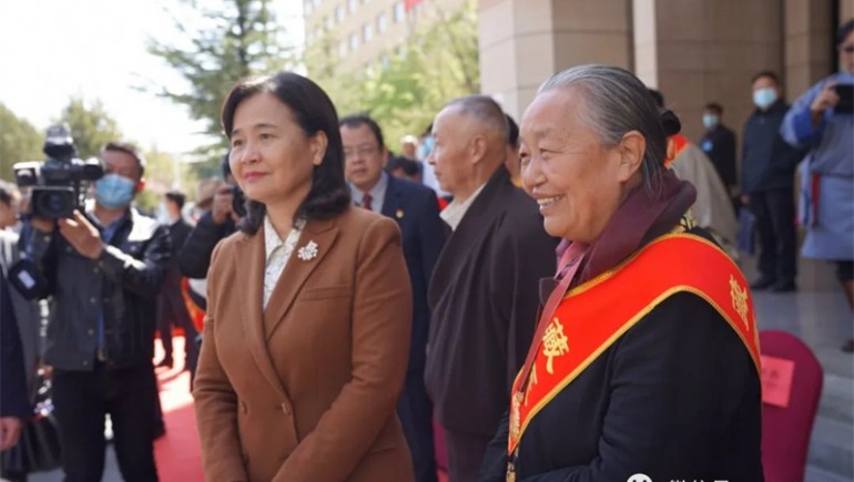 傳承精華，讓藏醫(yī)藥造福人民健康安全！